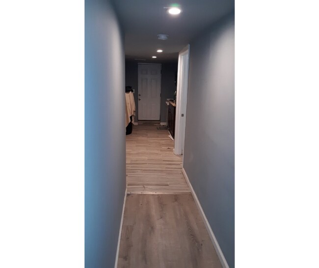 Building Photo - 3818 W Cold Spring Ln