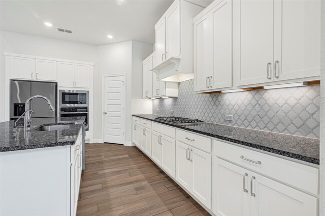 Building Photo - 9339 Galloway Wds Trl
