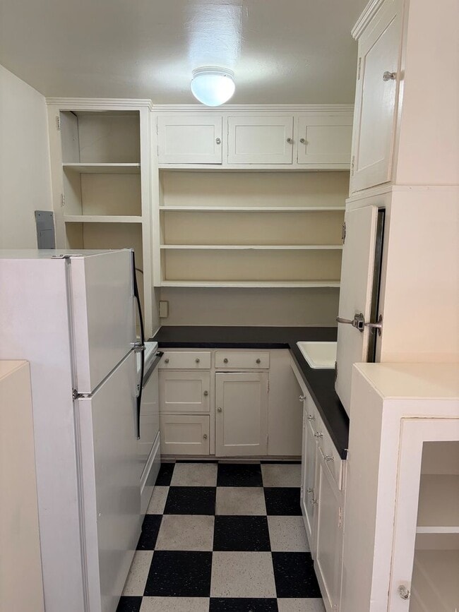 Interior Photo - Republican