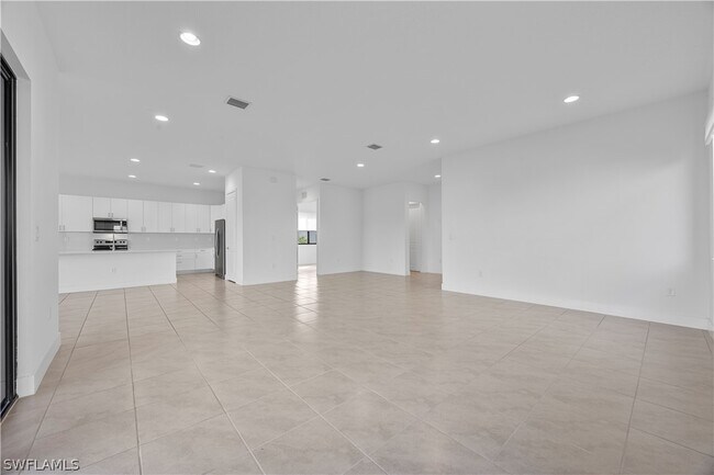 Building Photo - 5032 Frattina St.