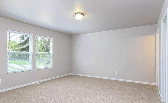 Building Photo - Newer 4 Bedroom Home for Lease