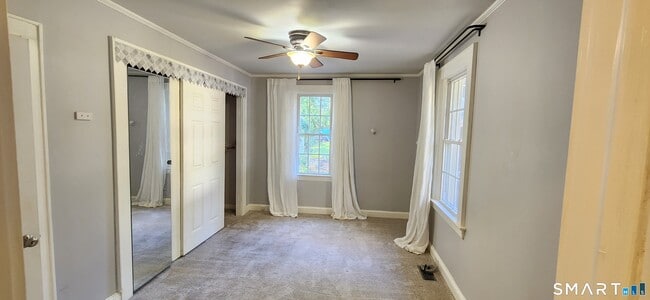 Building Photo - 1555 Byam Rd