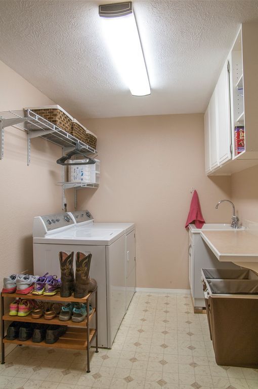 Building Photo - 7720 E Columbia Ct