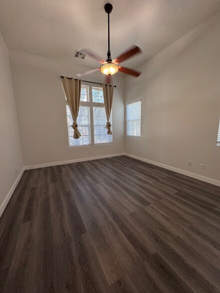 Building Photo - 15055 W Alexandria Way