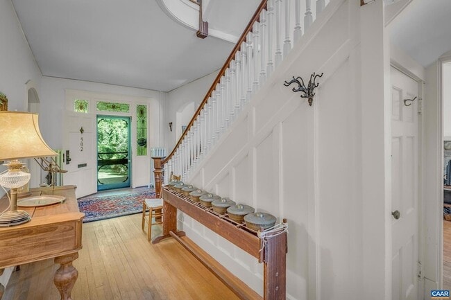 Building Photo - 502 Park Hill