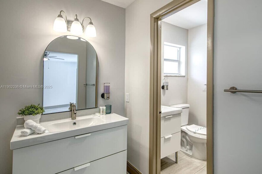 Building Photo - 1500 NW 45th St