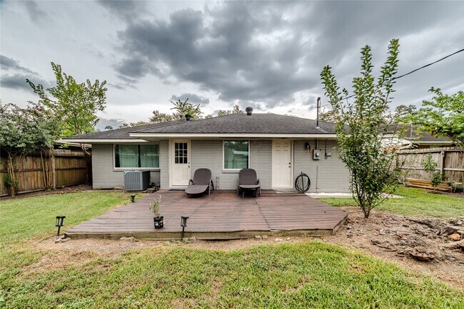 Building Photo - 4606 Nina Lee Ln