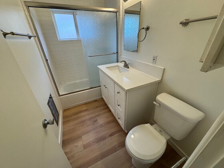 Building Photo - 11662 Sunset Blvd