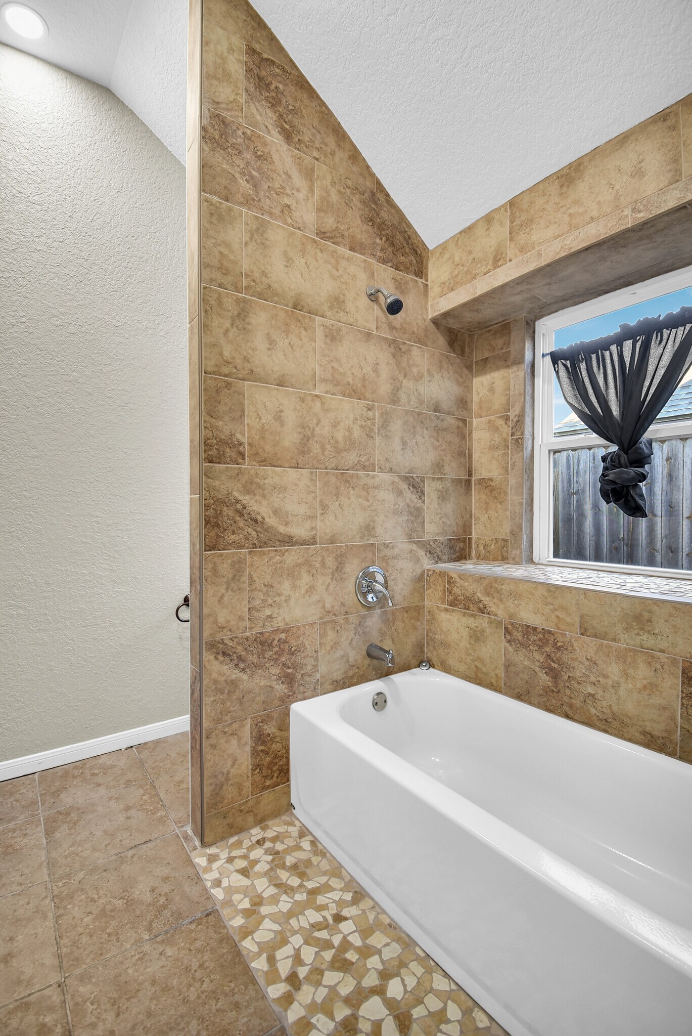 Building Photo - 1236 Sagebrush St