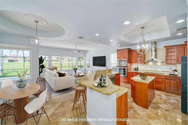 Building Photo - 2333 Pinehurst Ct