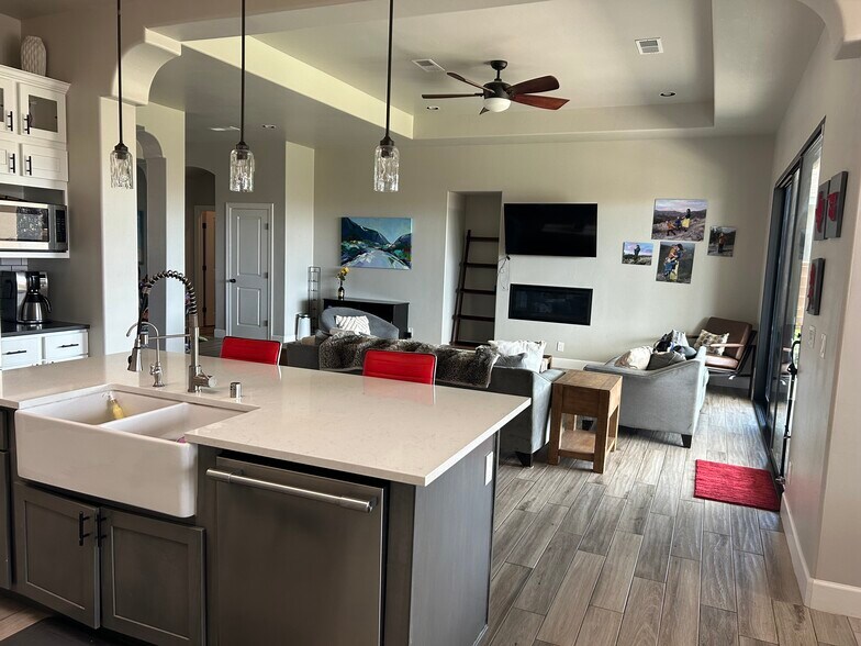 Building Photo - 518 San Simon Dr