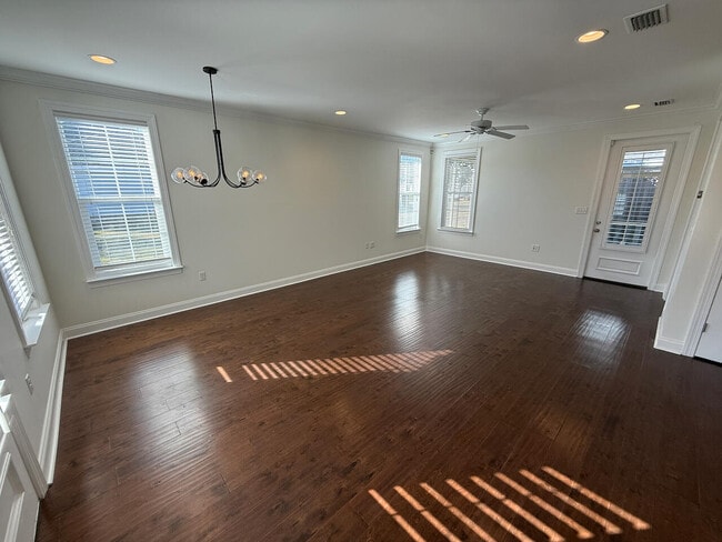 Building Photo - 143 Christian Dr