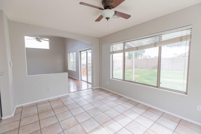 Building Photo - 18033 N Skyhawk Dr