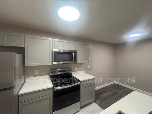 Building Photo - 958 Salt Pond Pl