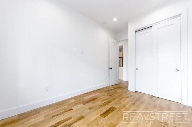 Building Photo - 1 bedroom in Brooklyn NY 11216