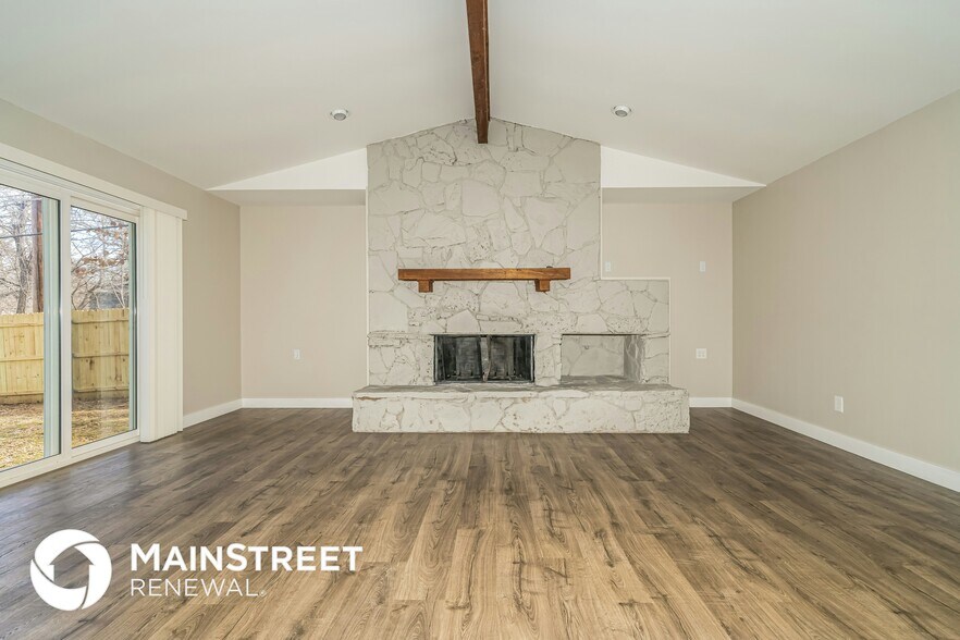 Building Photo - 112 Bluebonnet Dr