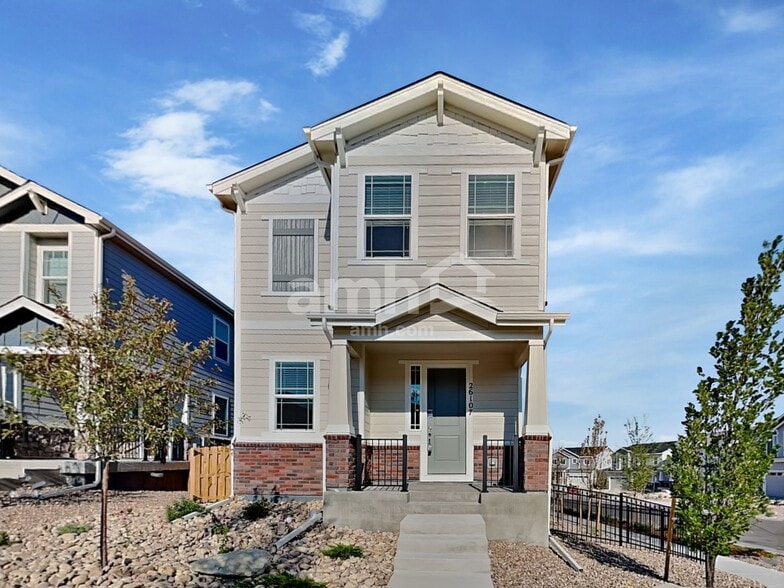 Primary Photo - 26107 E Calhoun Pl