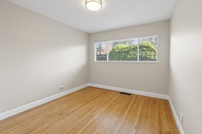 Building Photo - 3274 Todd Way