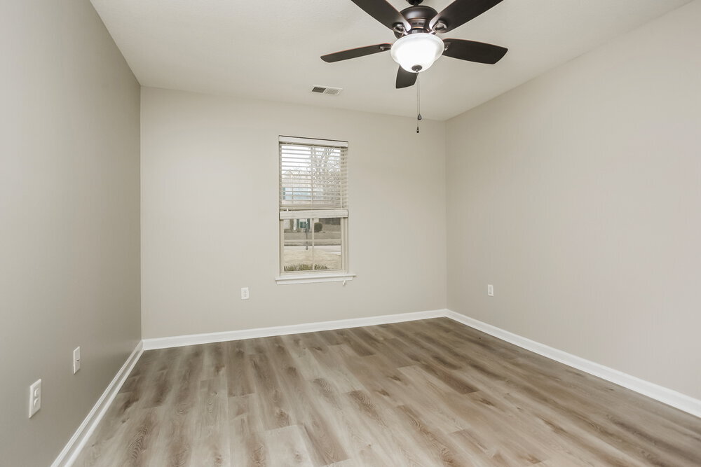 Building Photo - 3468 Avis Ln