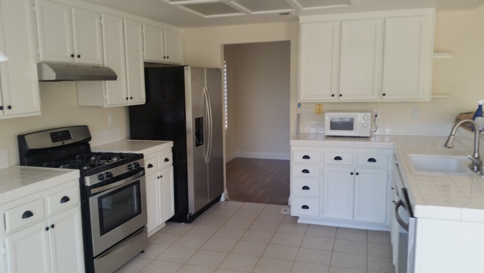 Building Photo - 1437 Green Oak Rd