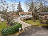 Building Photo - Charming two-story duplex nestled in a cul...