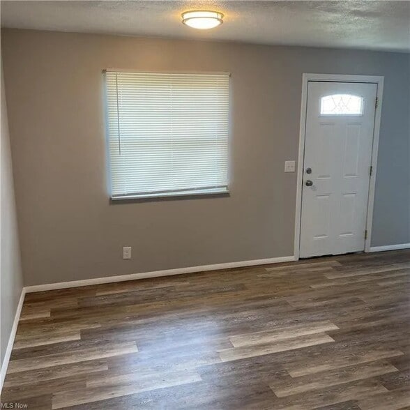 Building Photo - 533 Bon Air Ave