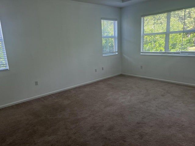 Building Photo - 9555 Phipps Ln