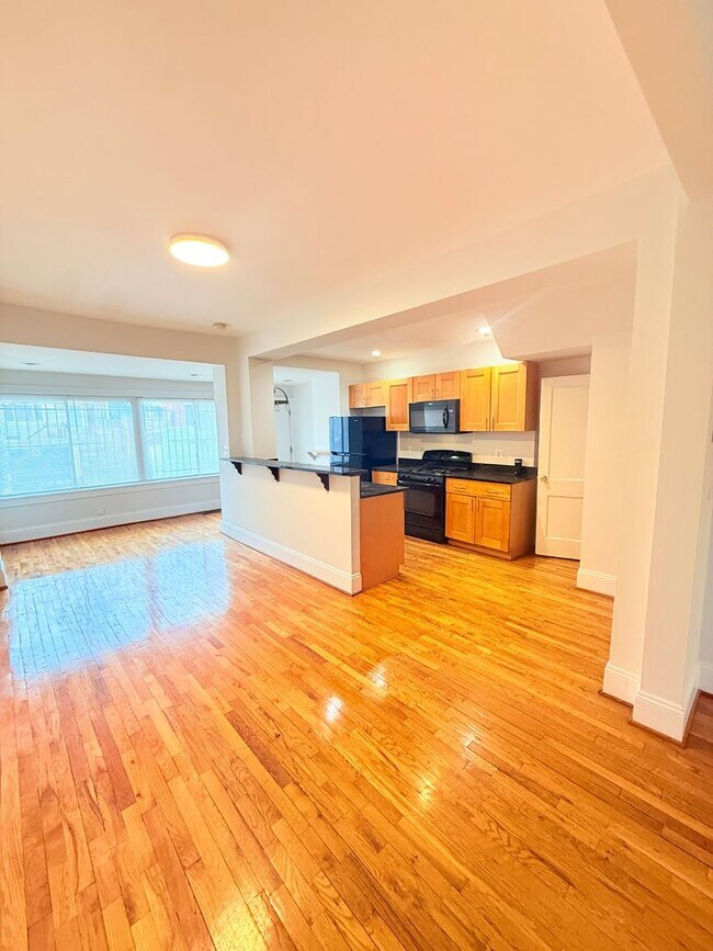 Building Photo - 3BR Rowhome w/ Private Parking | 1,764 Sq Ft | Eckington | $3,855