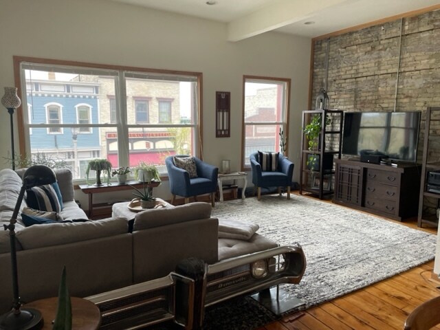 Apt not furnished - 219 N Franklin St