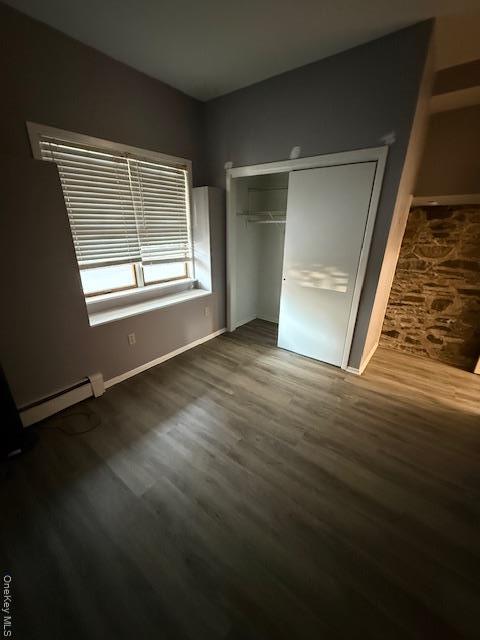 Building Photo - 2 Church St