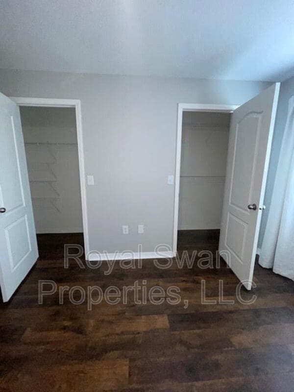 Building Photo - 4217 Winding Vine Dr