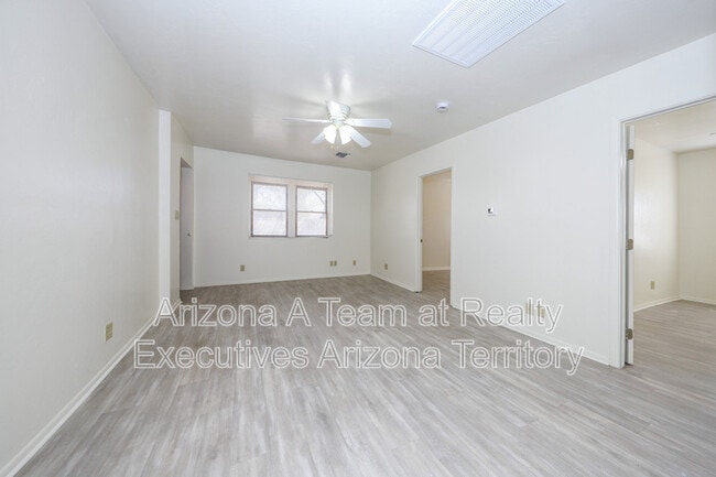 Building Photo - 1014 N 7th Ave