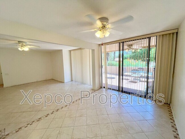 Building Photo - 2571 N Whitewater Club Dr
