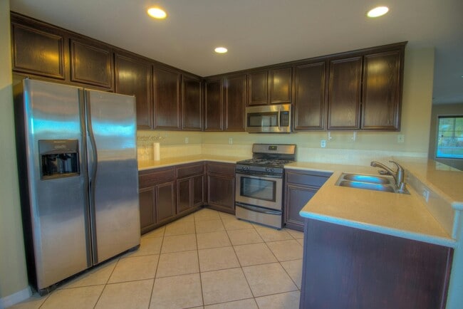 Building Photo - 23434 Badger Creek Ln