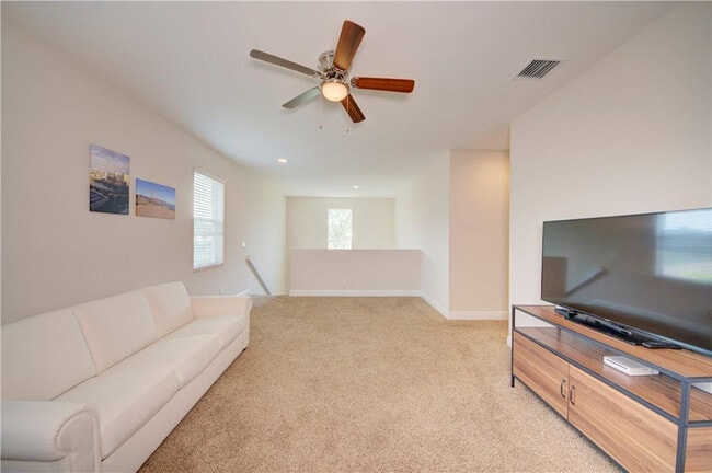 Building Photo - 495 NE Abaca Way