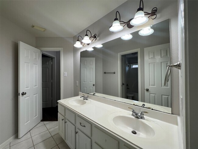 Building Photo - 23703 Banning Point Ct