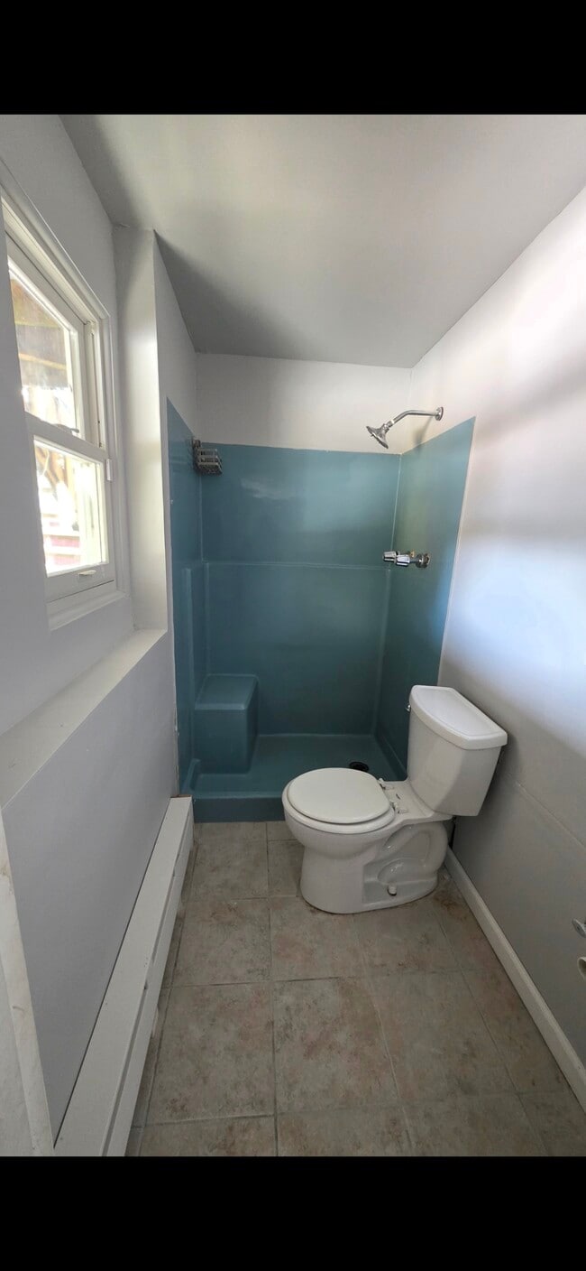 Building Photo - 51 Greycourt Rd