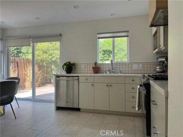 Building Photo - 43342 Callaway Ct