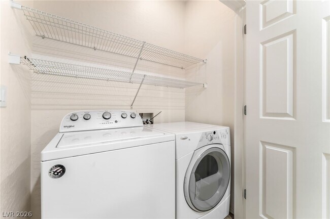 Building Photo - 7632 Fruit Dove St