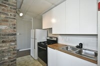 Building Photo - 1606 Bingham St