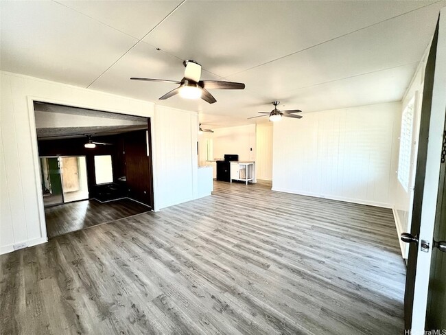 Building Photo - 67-207 Kukea Circle Unit