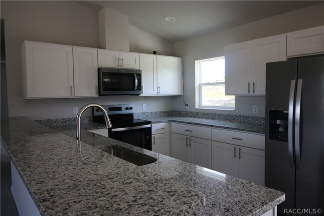 Building Photo - 67 N Cape Terrace