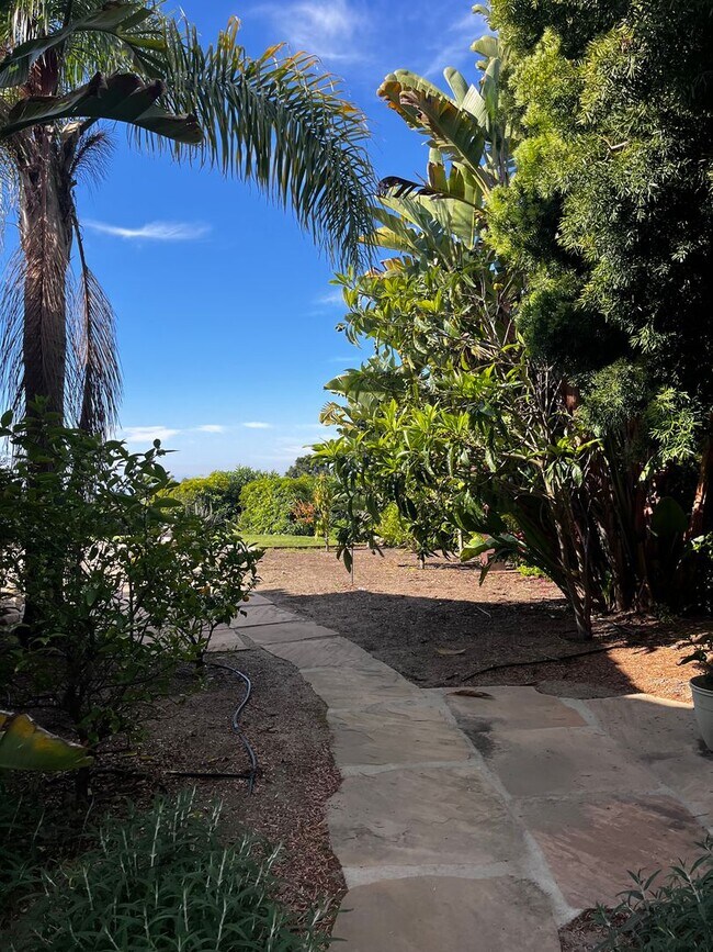 Building Photo - Montecito Property with a View and a Pool ...