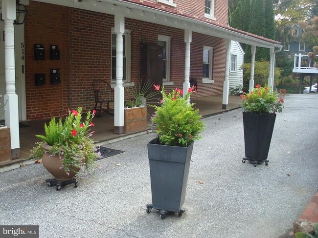 Building Photo - 514 Spring Grove Ln