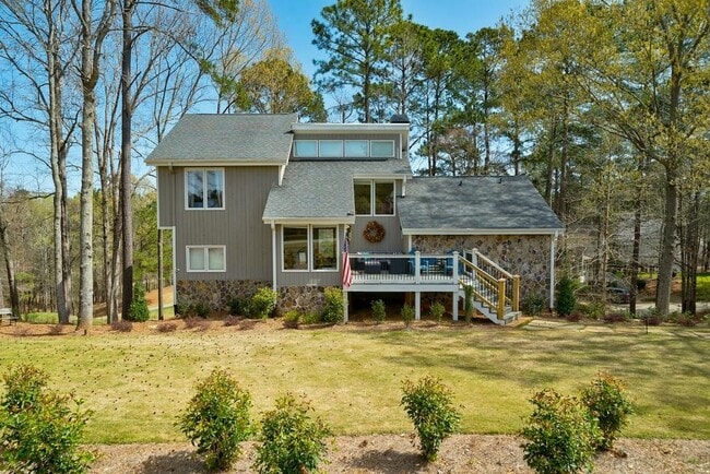 Building Photo - 1900 Snug Harbor Dr