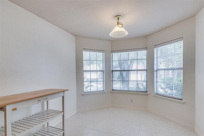 Building Photo - 1723 Rosenborough Ln S