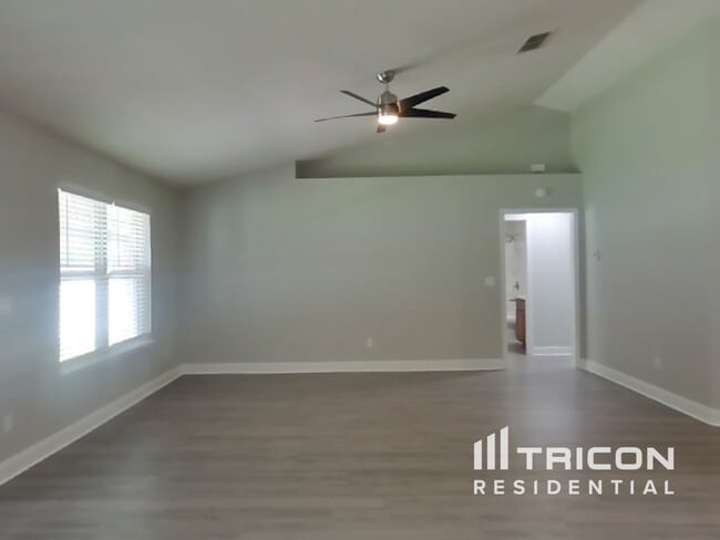 Building Photo - 2320 Bur Oak Place