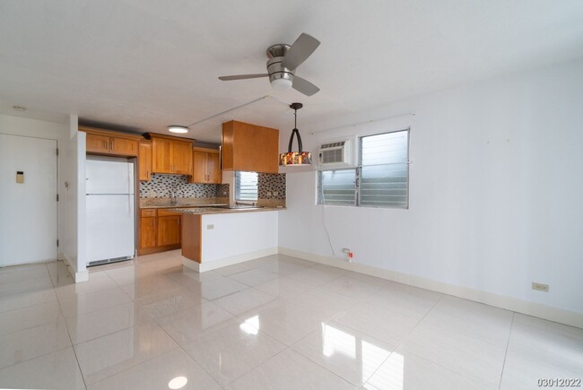 Building Photo - 1 Bed/1 Bath Corner Unit Condo at Melelani...