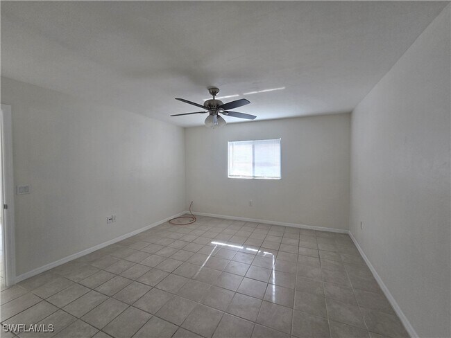 Building Photo - 4815 Triton Ct E