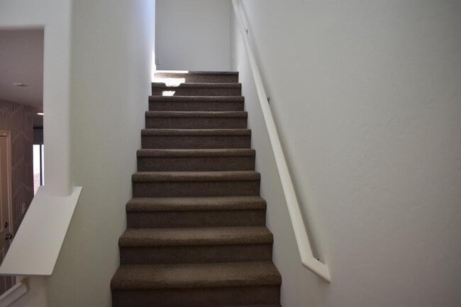 Building Photo - 703 Irma Dr